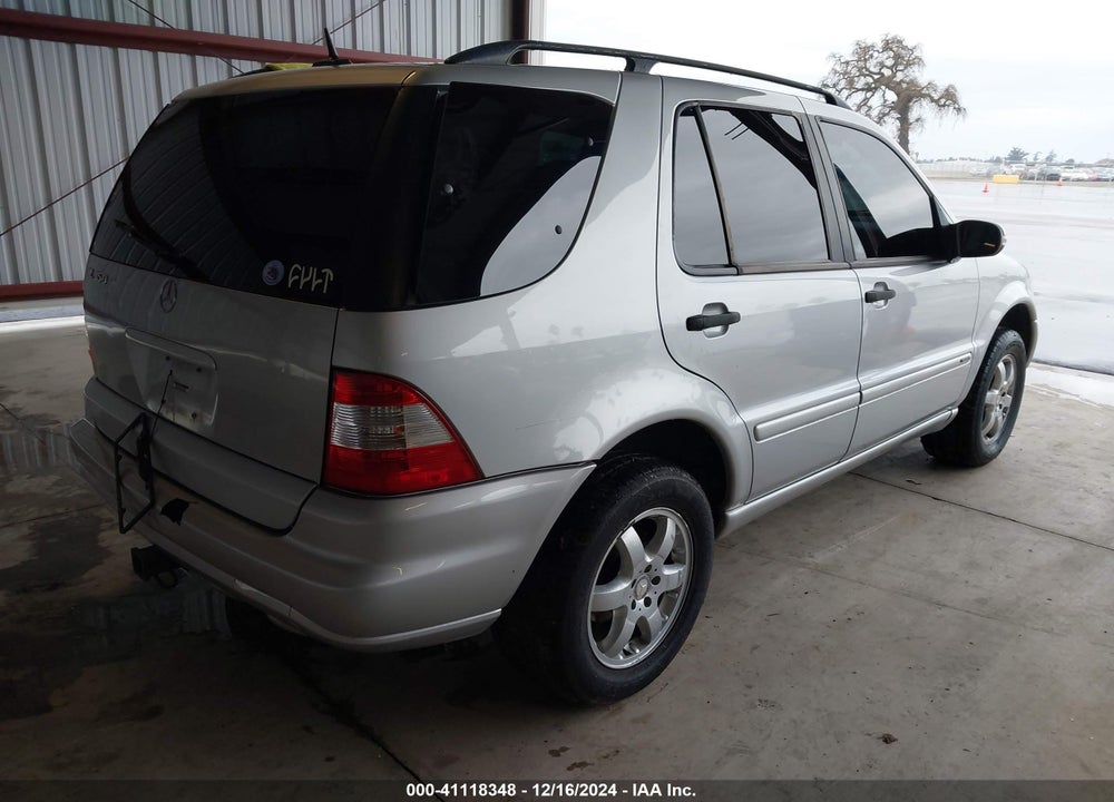 2004 MERCEDES-BENZ ML 350 4MATIC VIN: 4JGAB57E84A505549