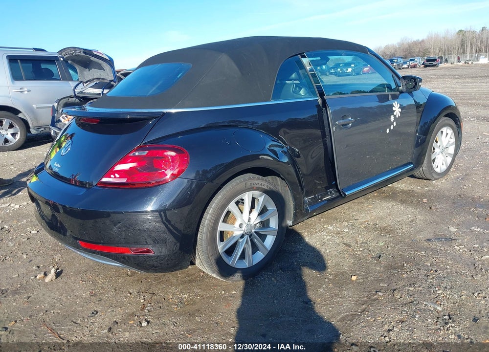2019 VOLKSWAGEN BEETLE VIN: 3VW5DAAT8KM508433