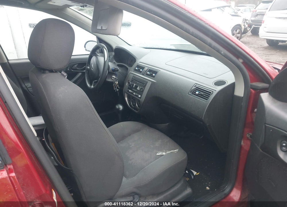 2005 FORD FOCUS ZX5 VIN: 3FAHP37NX5R128325