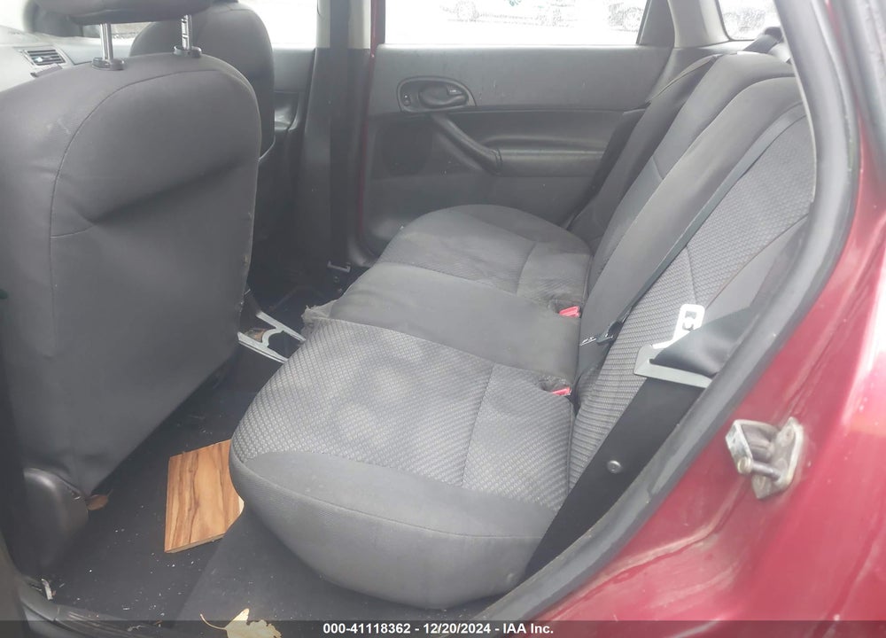 2005 FORD FOCUS ZX5 VIN: 3FAHP37NX5R128325