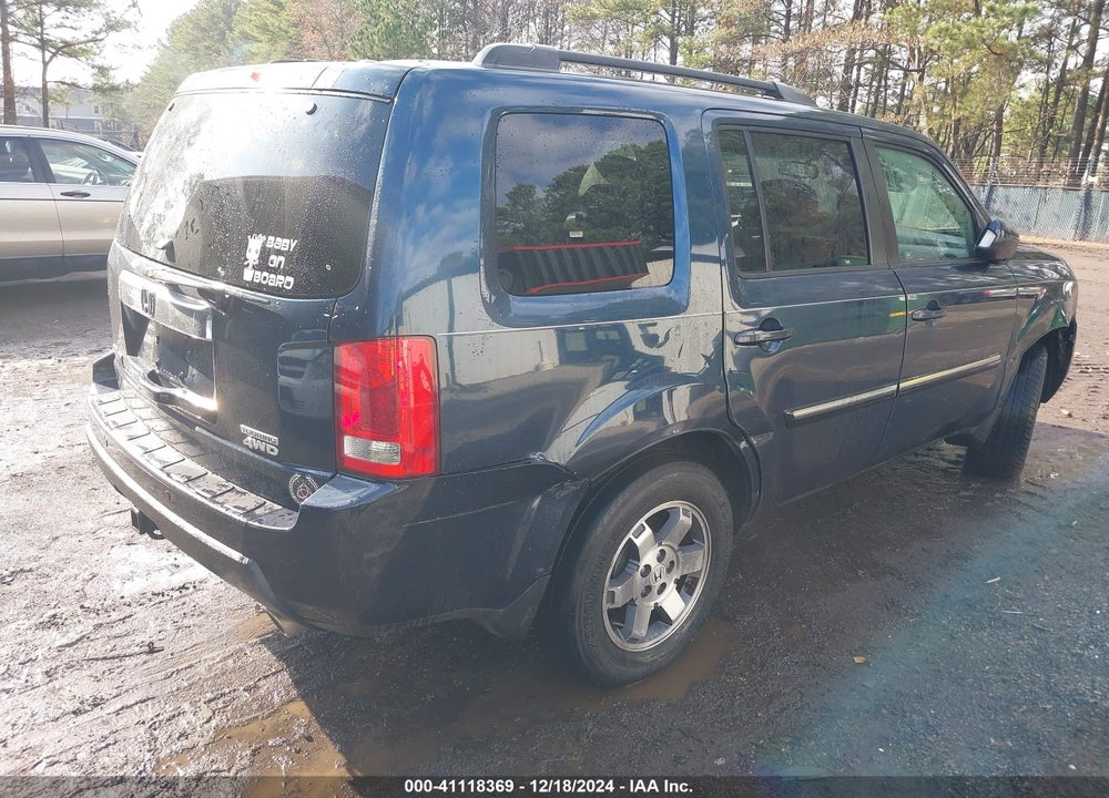2010 HONDA PILOT TOURING VIN: 5FNYF4H96AB002608