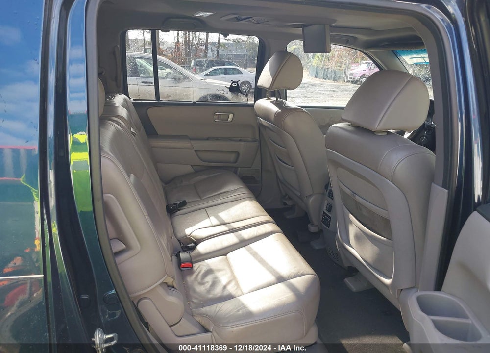 2010 HONDA PILOT TOURING VIN: 5FNYF4H96AB002608