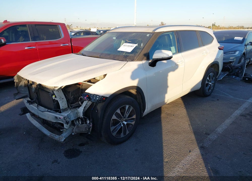 2021 TOYOTA HIGHLANDER XLE VIN: 5TDGZRAH2MS520491