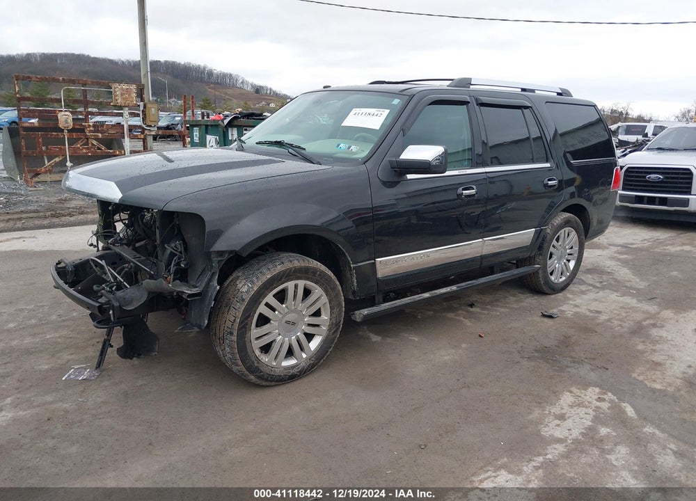 2011 LINCOLN NAVIGATOR VIN: 5LMJJ2J50BEJ05174