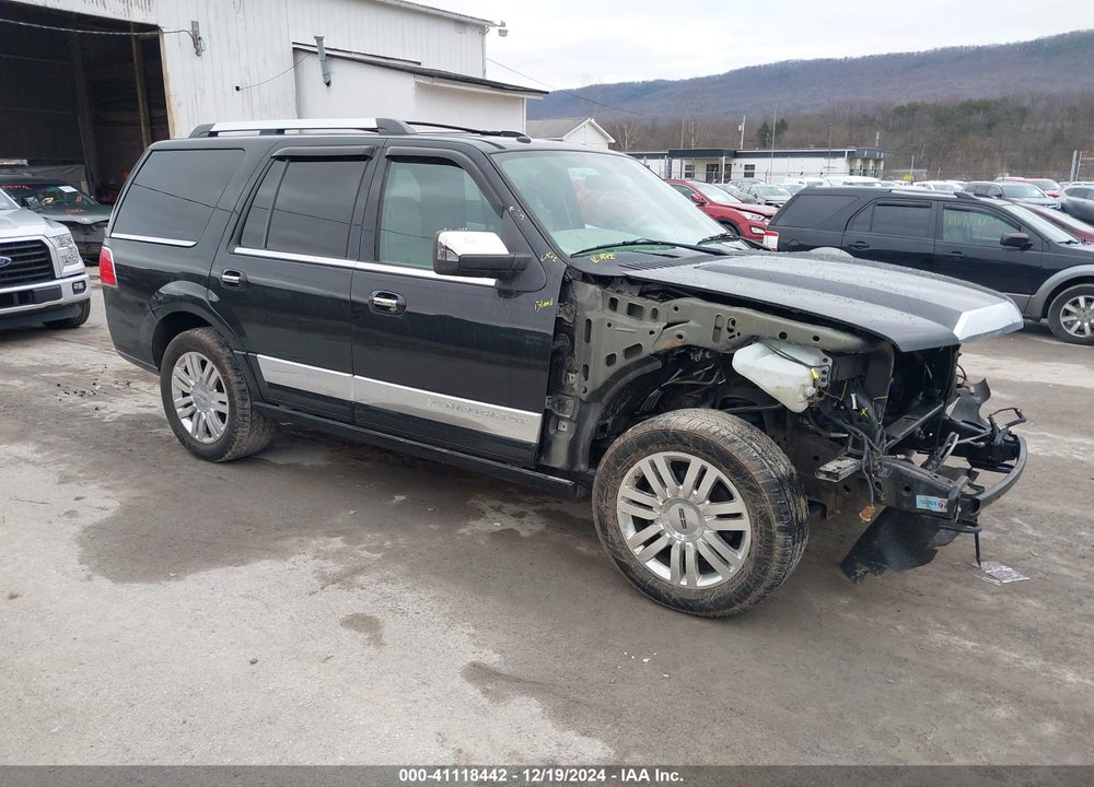 2011 LINCOLN NAVIGATOR VIN: 5LMJJ2J50BEJ05174