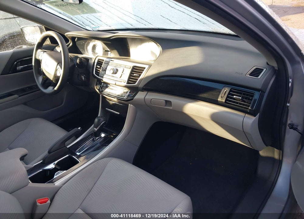 2017 HONDA ACCORD VIN: 1HGCR2F31HA278140