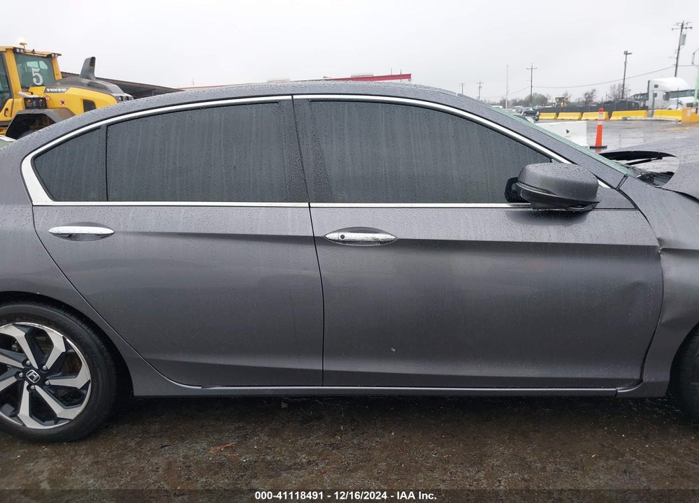 2017 HONDA ACCORD VIN: 1HGCR3F87HA027544