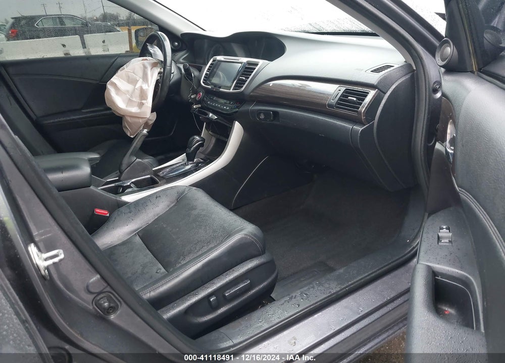 2017 HONDA ACCORD VIN: 1HGCR3F87HA027544