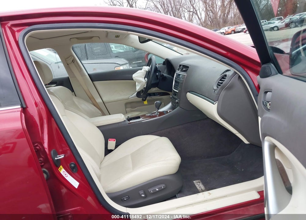 2011 LEXUS IS 250 VIN: JTHCF5C27B2034996