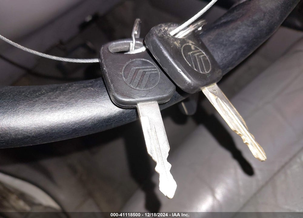 1998 MERCURY MOUNTAINEER VIN: 4M2ZU55P6WUJ30827