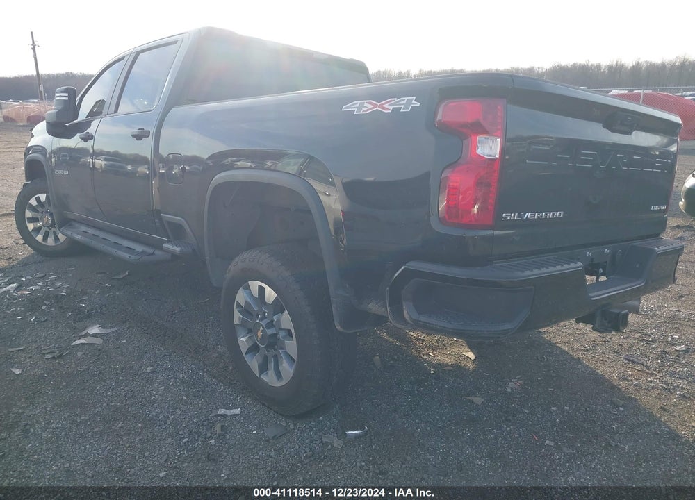 2022 CHEVROLET SILVERADO 2500HD 4WD STANDARD BED CUSTOM VIN: 1GC4YMEY4NF204305