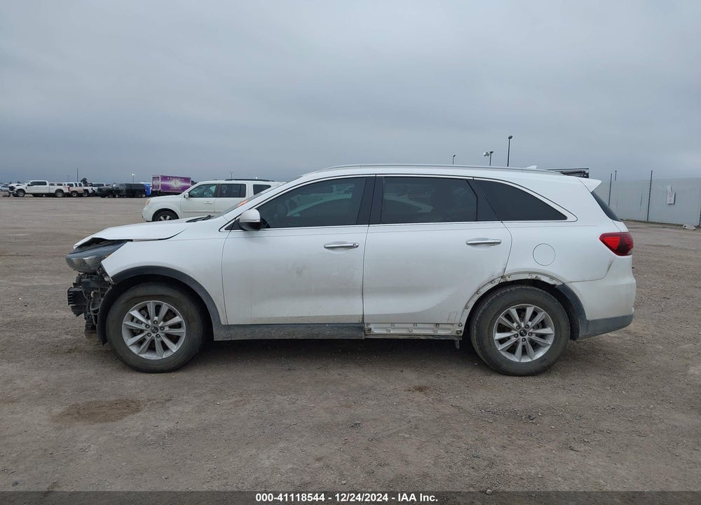 2019 KIA SORENTO 2.4L LX VIN: 5XYPG4A33KG496211