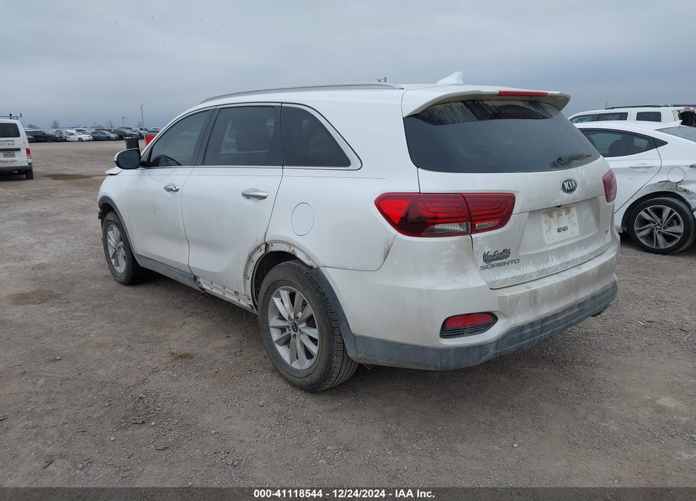 2019 KIA SORENTO 2.4L LX VIN: 5XYPG4A33KG496211