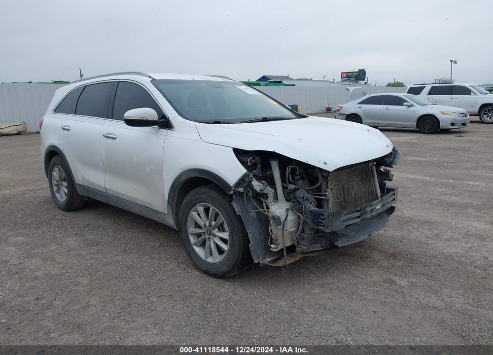 2019 KIA SORENTO 2.4L LX VIN: 5XYPG4A33KG496211