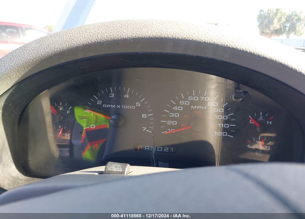 2004 FORD F-150 STX/XLT VIN: 1FTRX02WX4KA02739