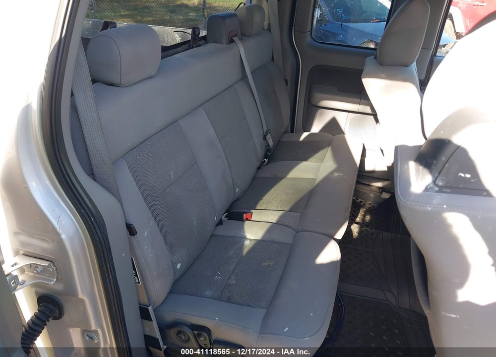 2004 FORD F-150 STX/XLT VIN: 1FTRX02WX4KA02739
