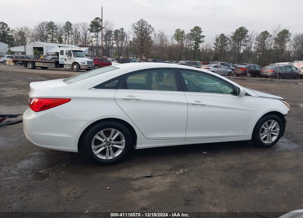 2013 HYUNDAI SONATA GLS VIN: 5NPEB4AC0DH766786