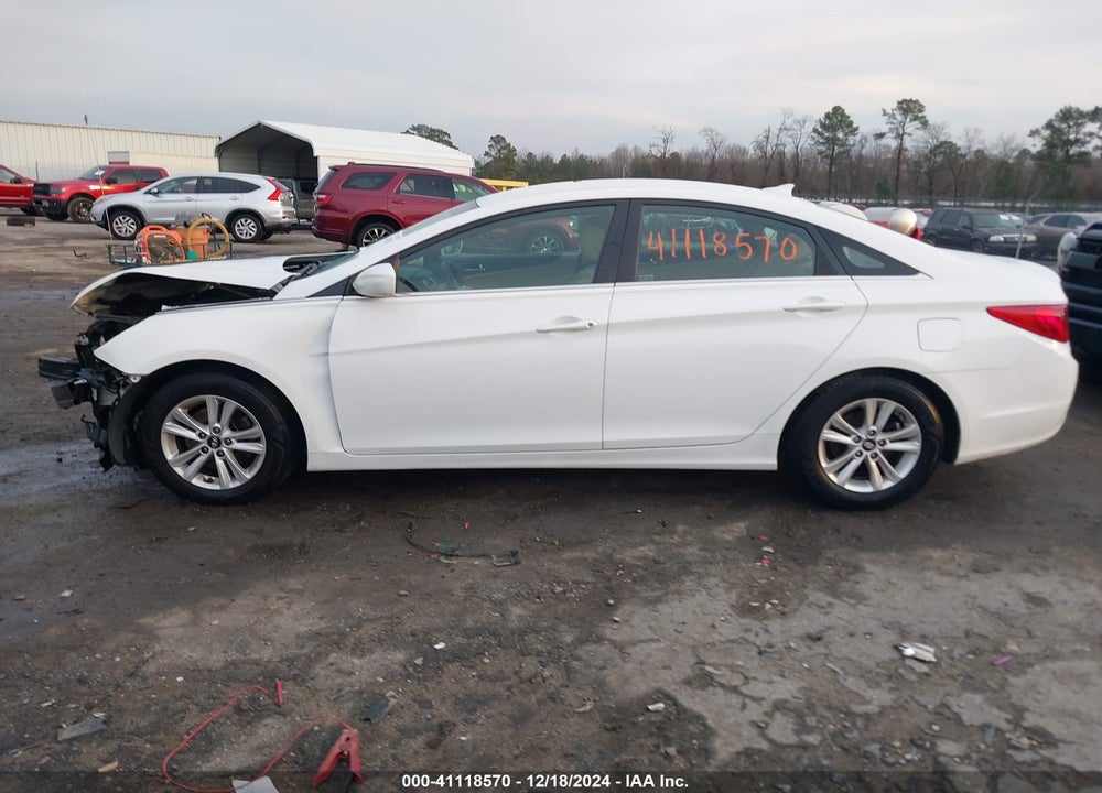 2013 HYUNDAI SONATA GLS VIN: 5NPEB4AC0DH766786