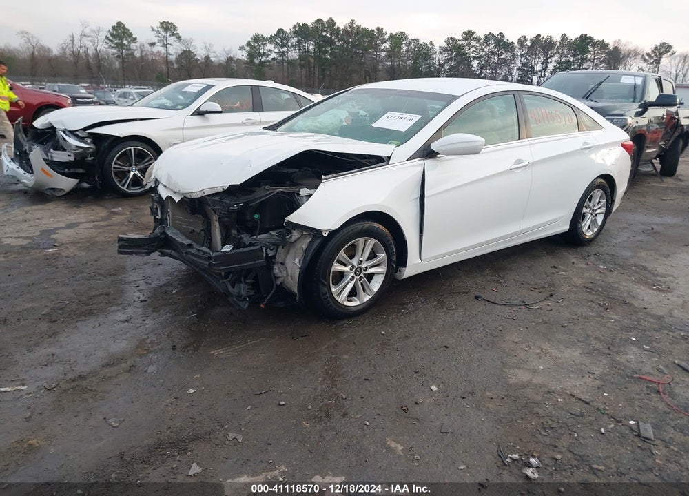 2013 HYUNDAI SONATA GLS VIN: 5NPEB4AC0DH766786