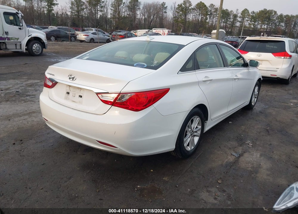 2013 HYUNDAI SONATA GLS VIN: 5NPEB4AC0DH766786