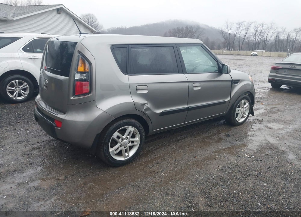 2010 KIA SOUL VIN: KNDJT2A21A7062412