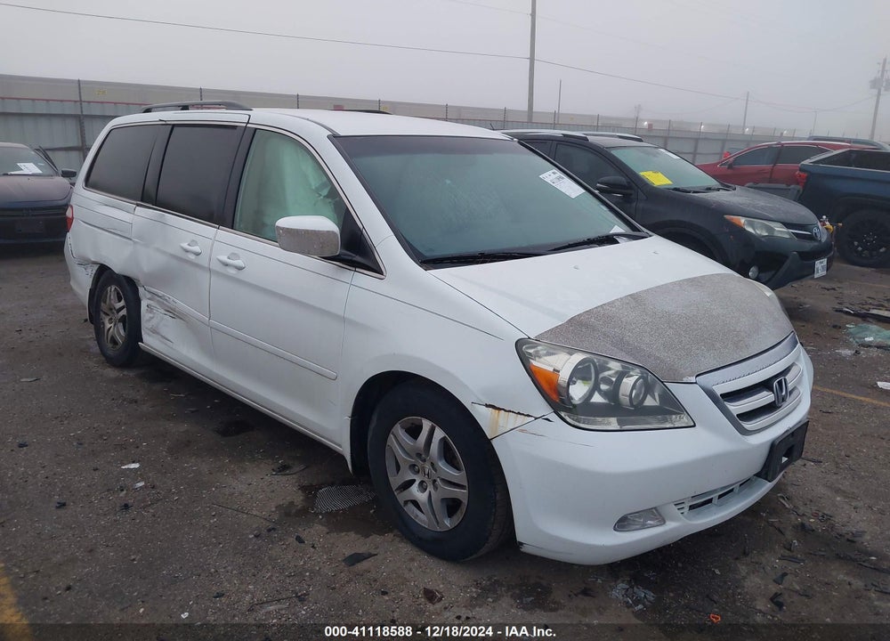 2005 HONDA ODYSSEY EX VIN: 5FNRL38425B411772