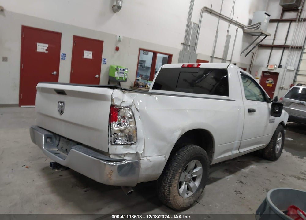 2017 RAM 1500 VIN: 3C6JR6AT4HG541878