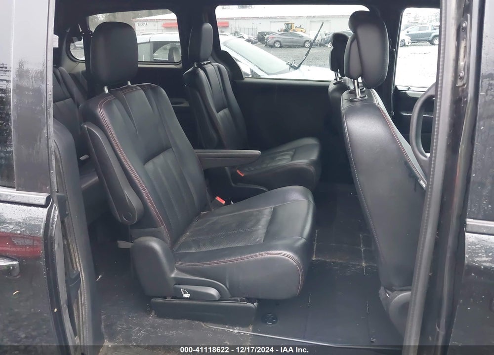 2016 DODGE GRAND CARAVAN R/T VIN: 2C4RDGEG5GR366515
