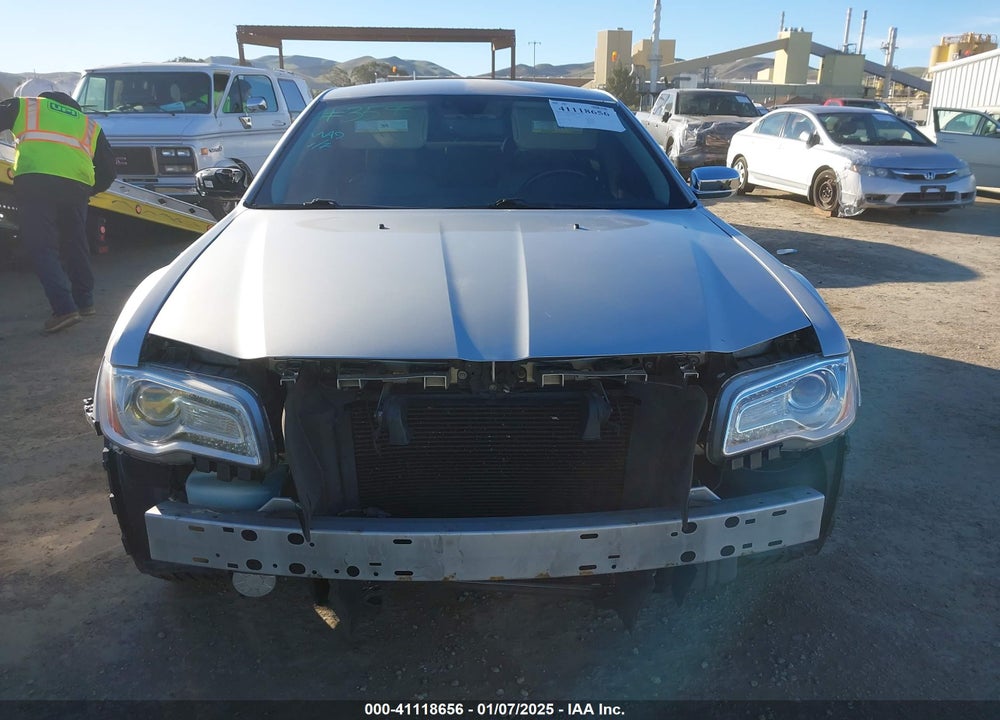2011 CHRYSLER 300 LIMITED VIN: 2C3CA5CG0BH613819