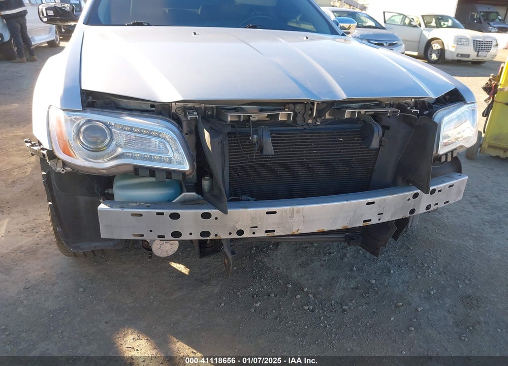 2011 CHRYSLER 300 LIMITED VIN: 2C3CA5CG0BH613819