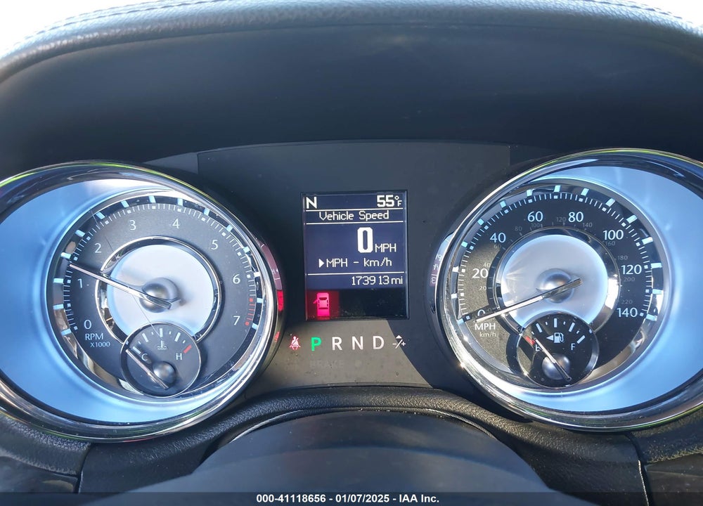 2011 CHRYSLER 300 LIMITED VIN: 2C3CA5CG0BH613819