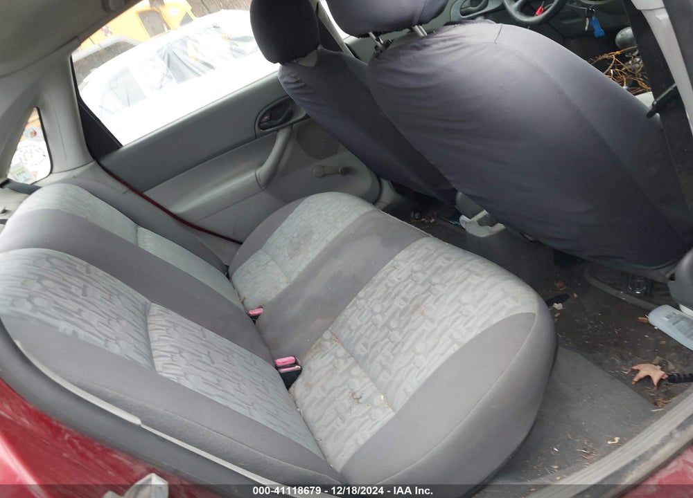 2005 FORD FOCUS ZX4 VIN: 1FAFP34N65W158964