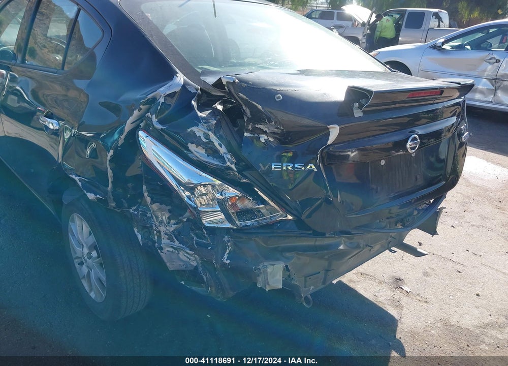2019 NISSAN VERSA VIN: 3N1CN7APXKL844090