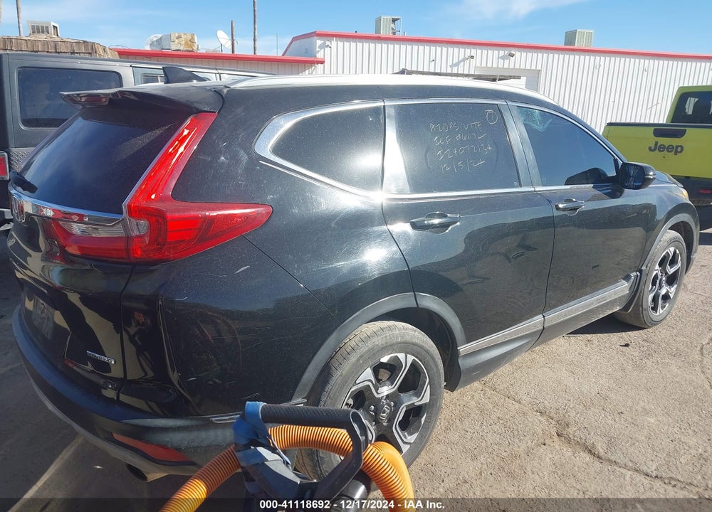 2017 HONDA CR-V TOURING VIN: 7FARW1H98HE028760