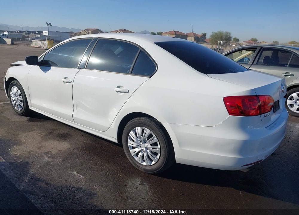 2012 VOLKSWAGEN JETTA 2.0L S VIN: 3VW2K7AJ3CM355391