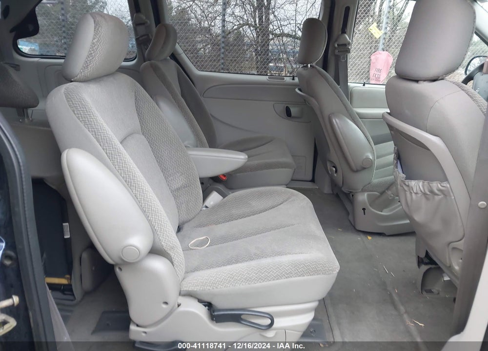 2005 DODGE CARAVAN SXT VIN: 1D4GP45R85B312185
