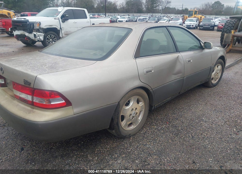 2000 LEXUS ES 300 VIN: JT8BF28G3Y0282052