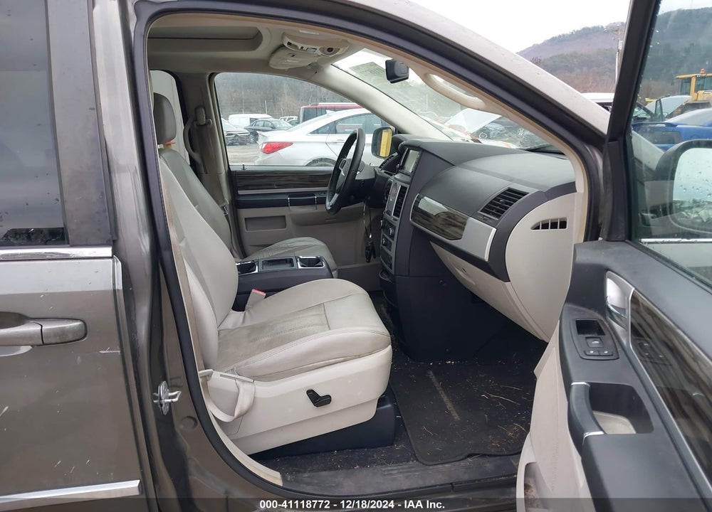 2010 CHRYSLER TOWN & COUNTRY TOURING VIN: 2A4RR5DX6AR290652