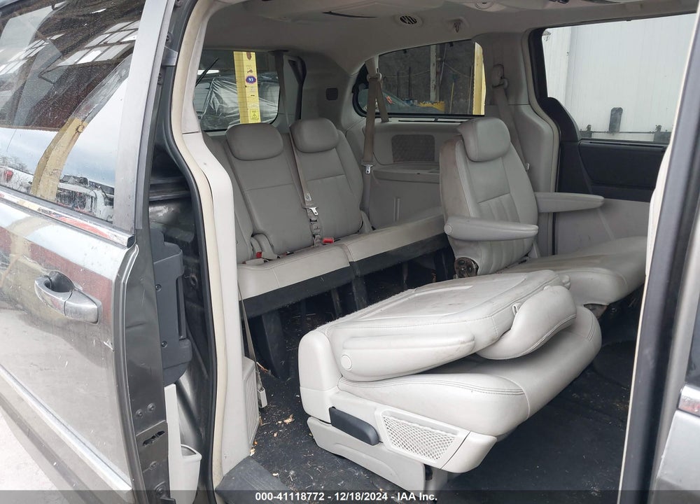2010 CHRYSLER TOWN & COUNTRY TOURING VIN: 2A4RR5DX6AR290652