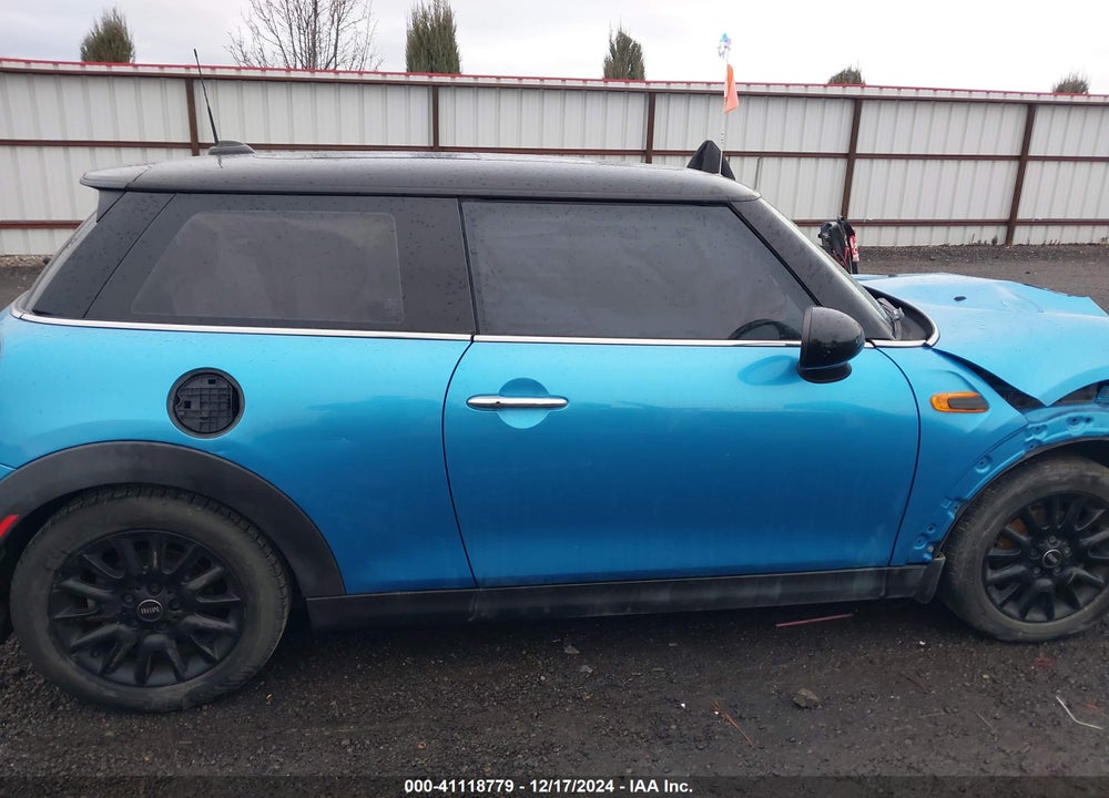 2015 MINI HARDTOP COOPER VIN: WMWXM5C5XFT941581