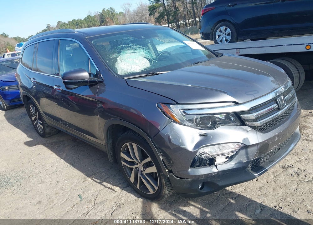 2018 HONDA PILOT TOURING VIN: 5FNYF5H93JB004788