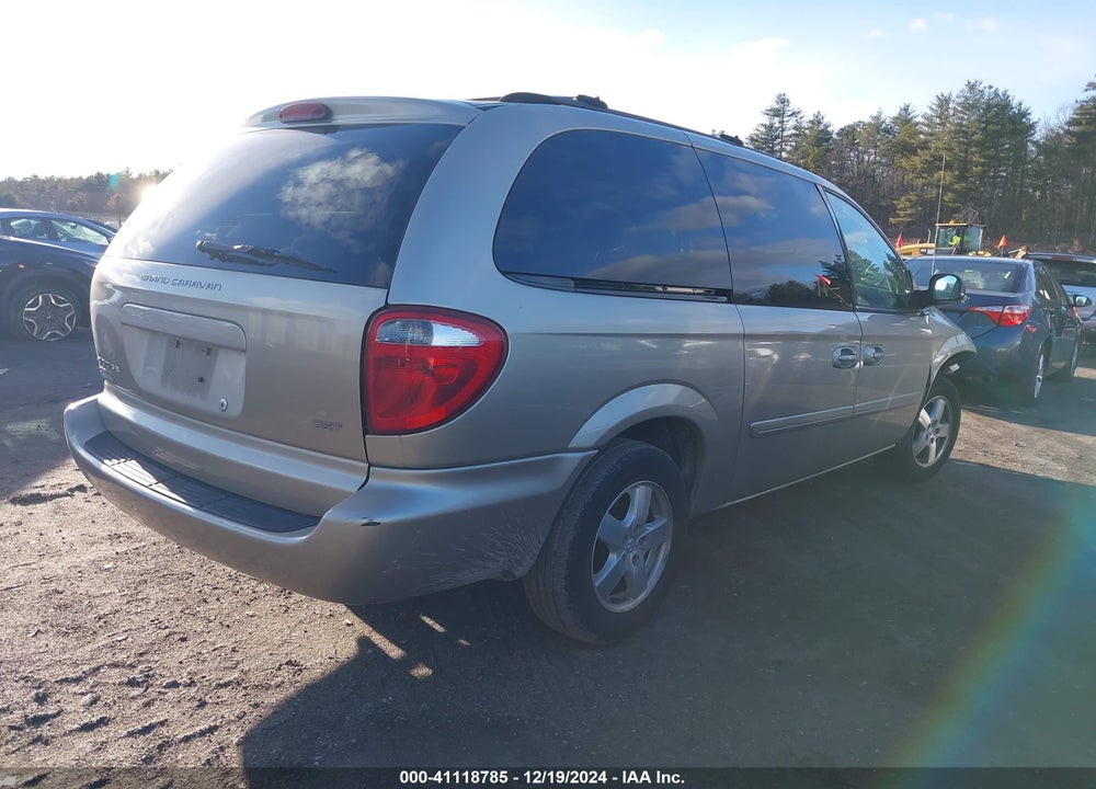 2007 DODGE GRAND CARAVAN SXT VIN: 2D4GP44L27R257895