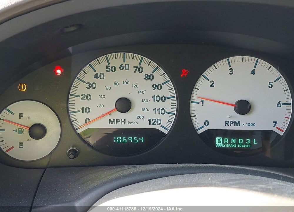 2007 DODGE GRAND CARAVAN SXT VIN: 2D4GP44L27R257895