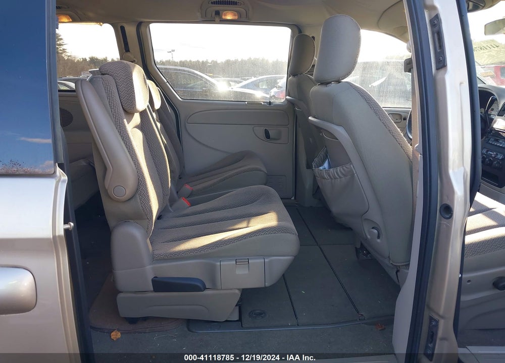 2007 DODGE GRAND CARAVAN SXT VIN: 2D4GP44L27R257895