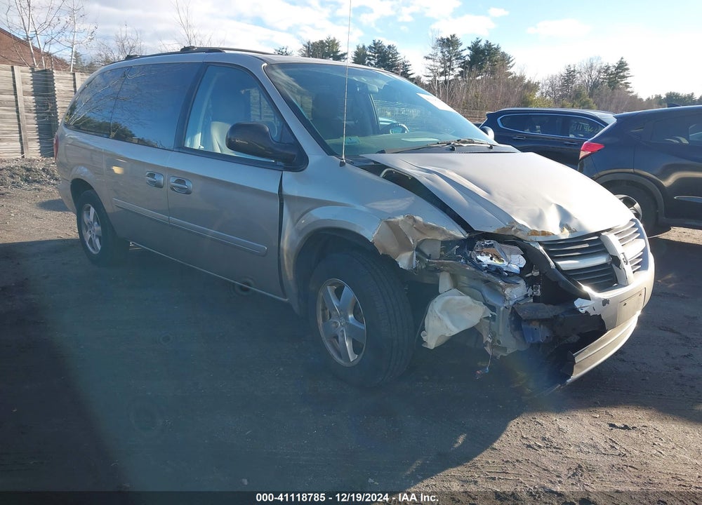 2007 DODGE GRAND CARAVAN SXT VIN: 2D4GP44L27R257895
