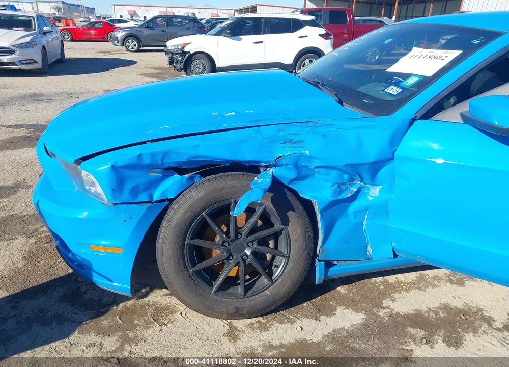 2014 FORD MUSTANG VIN: 1ZVBP8AM8E5201673
