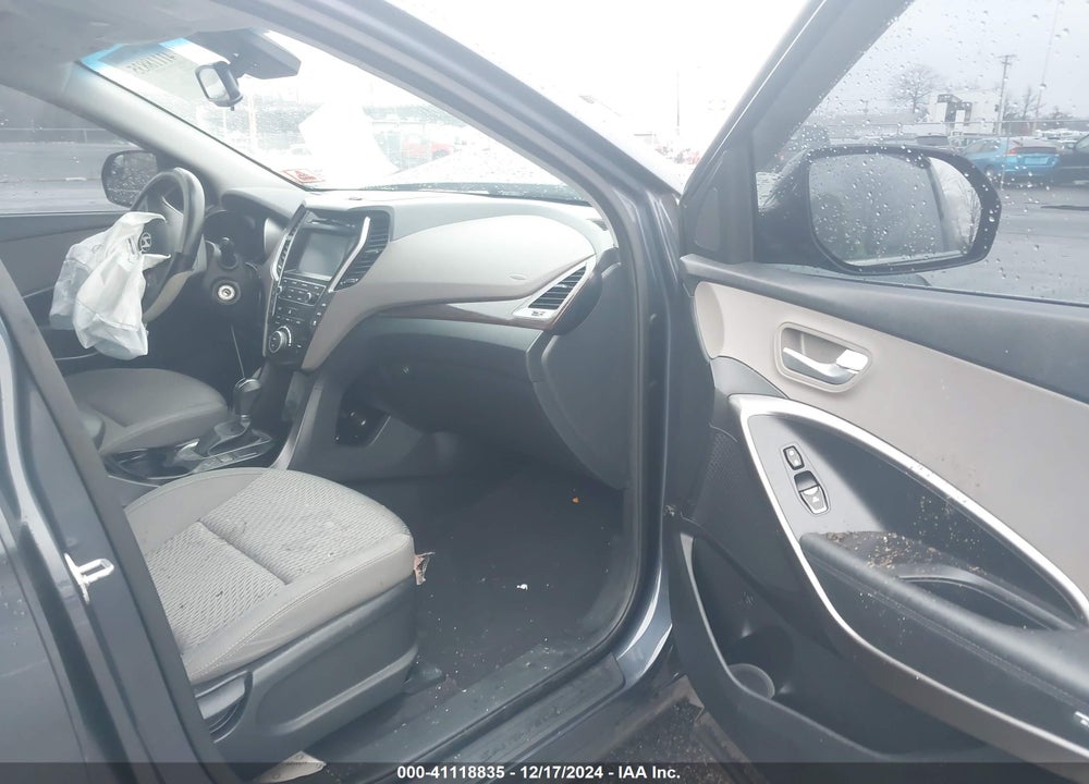 2017 HYUNDAI SANTA FE SE VIN: KM8SM4HF6HU184955