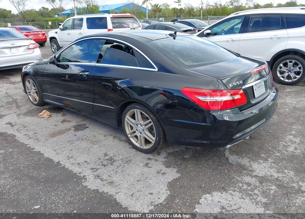 2010 MERCEDES-BENZ E 550 VIN: WDDKJ7CB4AF020493