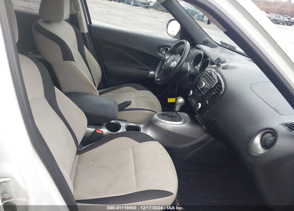 2014 NISSAN JUKE SV VIN: JN8AF5MV6ET482005