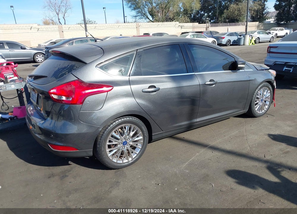 2016 FORD FOCUS TITANIUM VIN: 1FADP3N27GL254053